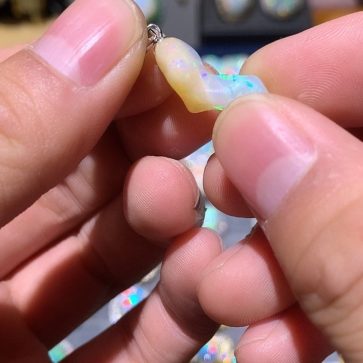 欧泊银S925镶嵌欧泊吊坠