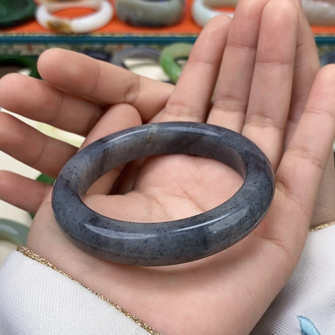 和田玉手镯 未镶嵌L****Y