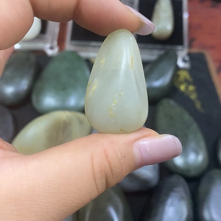 和田玉（糖玉）未镶嵌挂件