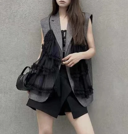 欧货女装2025新款时尚个性百搭拼接吊带纱设计感竖条纹西装马甲
