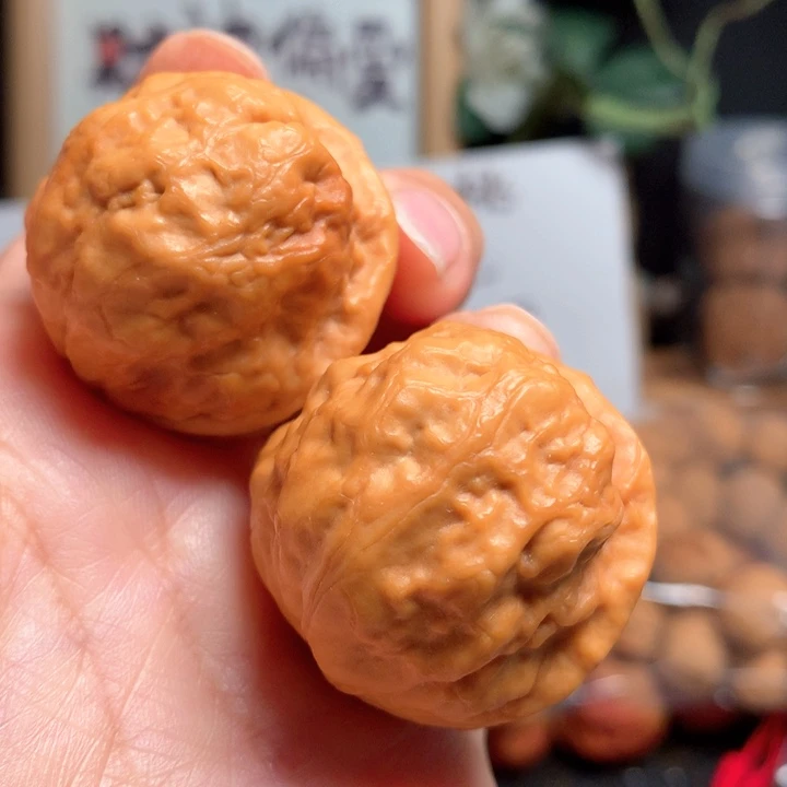 文玩核桃吊坠鹦鹉蟾41尺寸