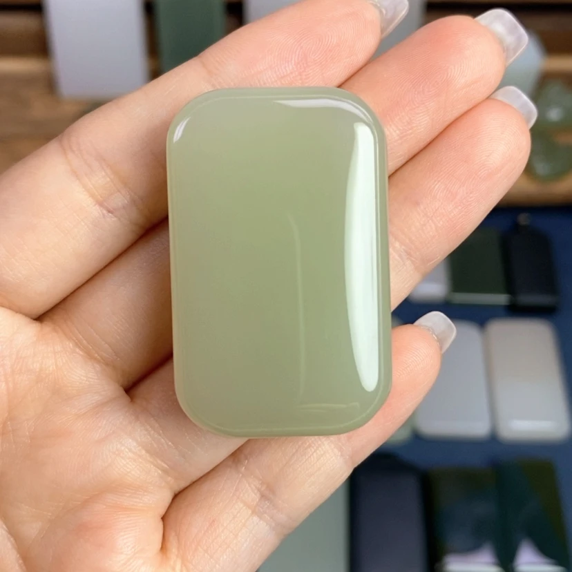 【闪购商品】颈饰未镶嵌和田玉?****?