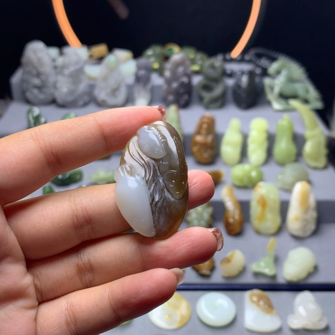 和田玉未镶嵌挂件