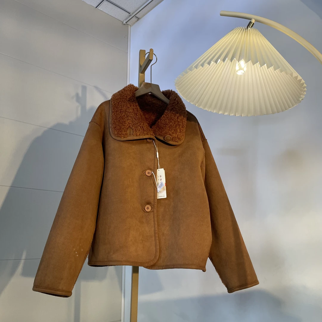 咖色皮毛短款外套女士冬装2024秋冬新款冬季加厚小香风上衣女装