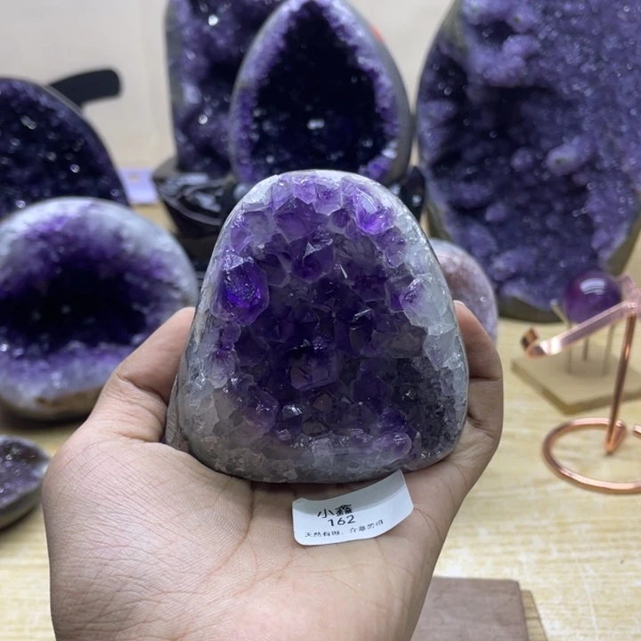 未镶嵌大型摆件（非配饰）紫晶