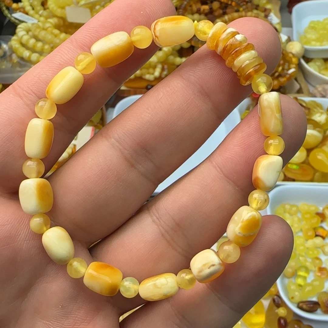 淡***漠琥珀未镶嵌裸石5.14克