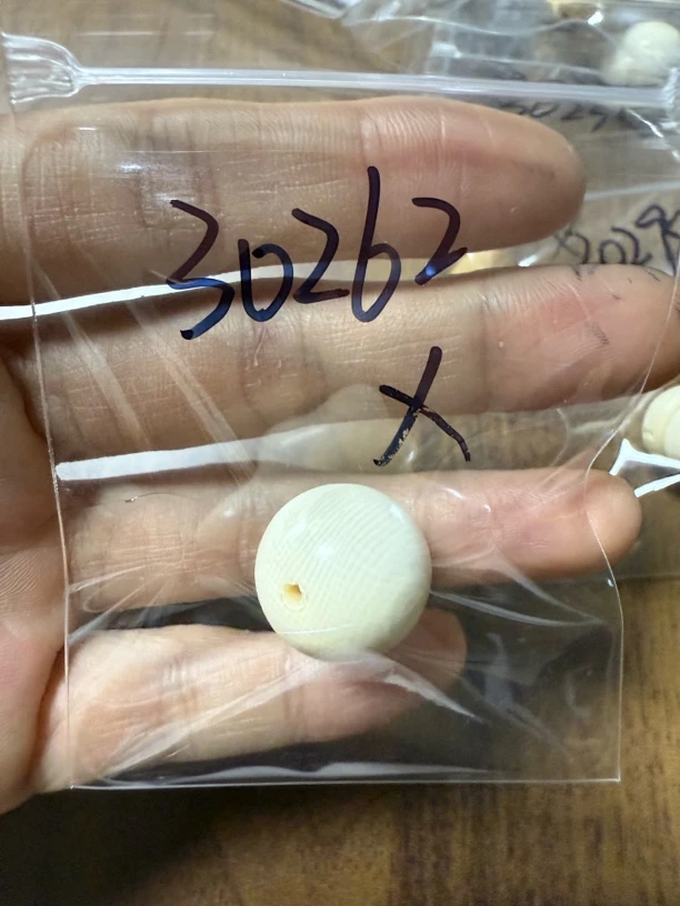 30262猛犸牙单珠瑕疵配饰介意勿拍