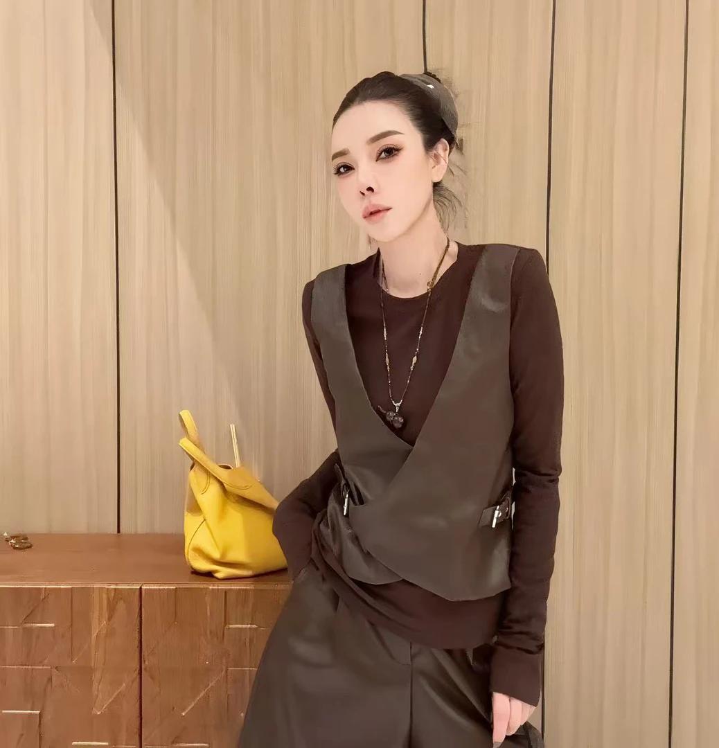 (丽丽推荐)清冷感假两件拼皮上衣