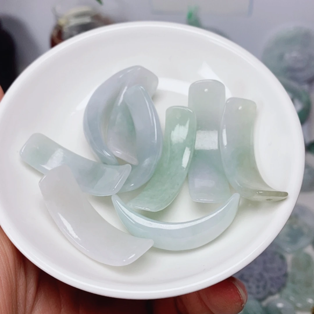 翡翠未镶嵌吊坠(不含链)翡翠