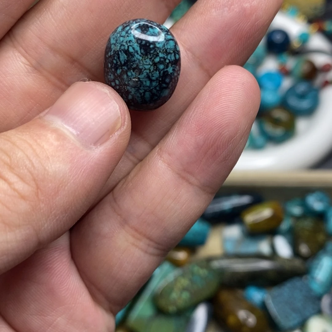 无非金属特色乌蓝花背云