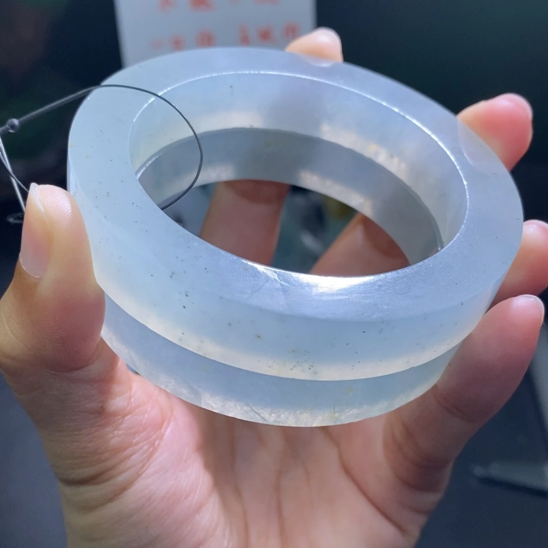 未镶嵌翡翠定制翡翠