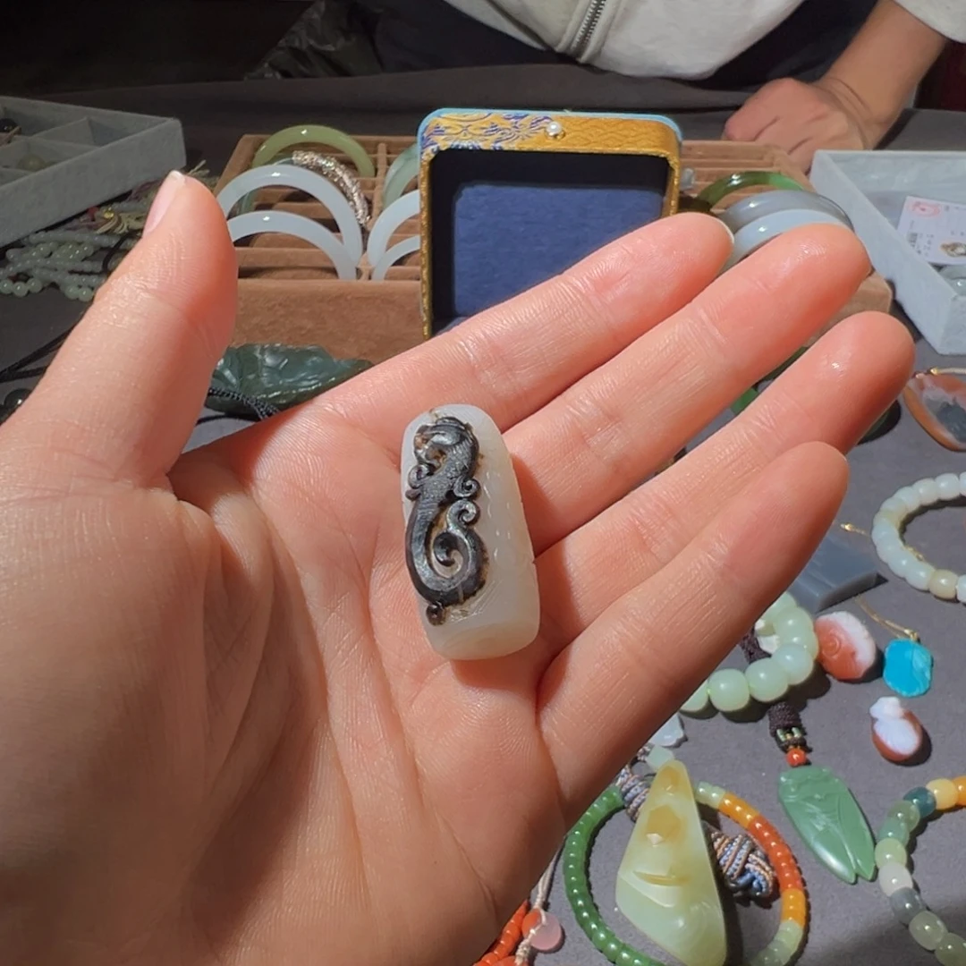 和田玉吊坠(不含链)未镶嵌