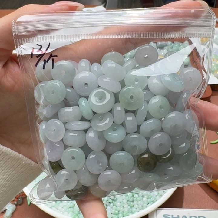 未镶嵌挂件翡翠福利1个，不包邮，拍一单邮费发货