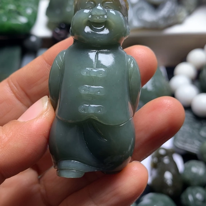 军***旅和田玉未镶嵌颈饰