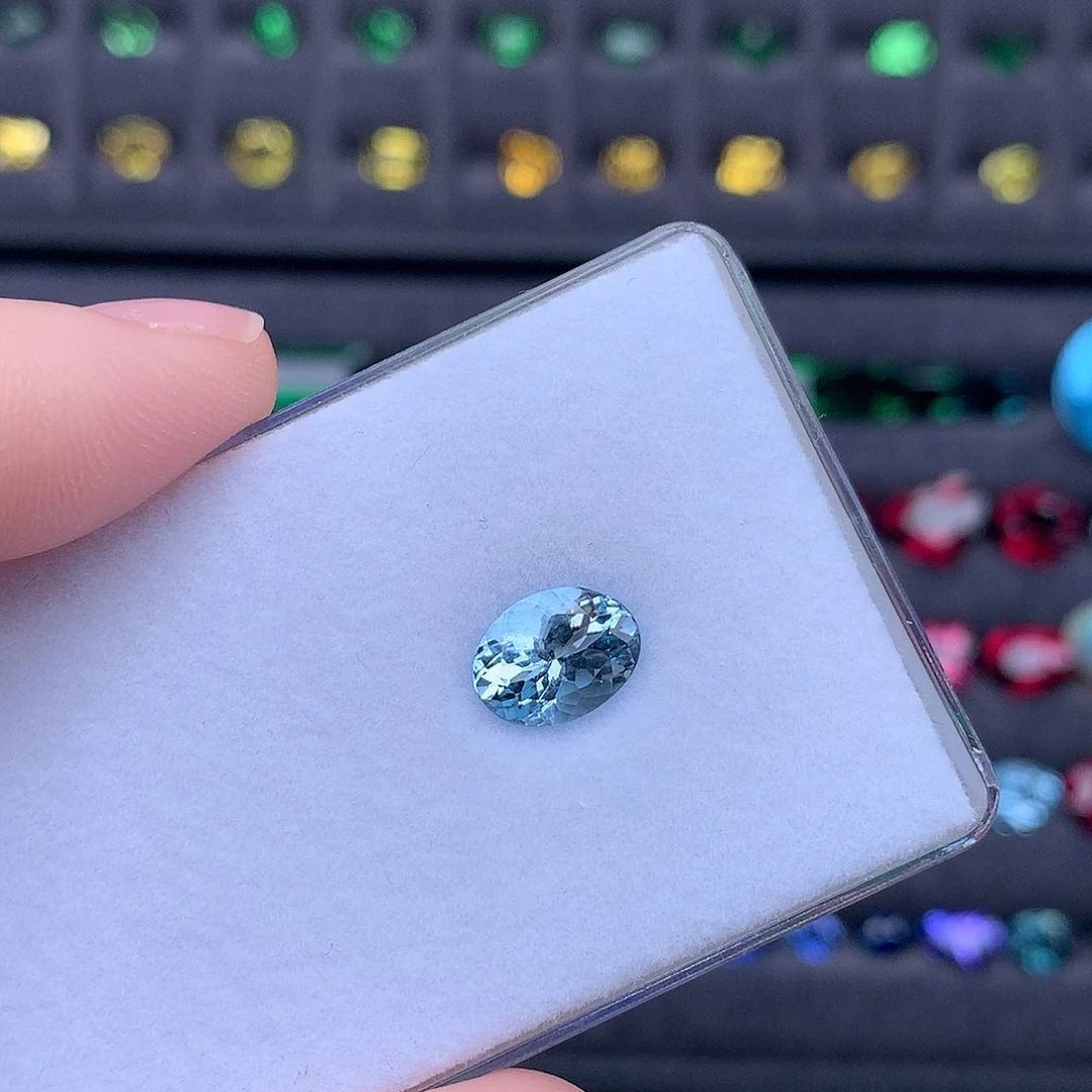 海蓝宝石裸石1.57克拉