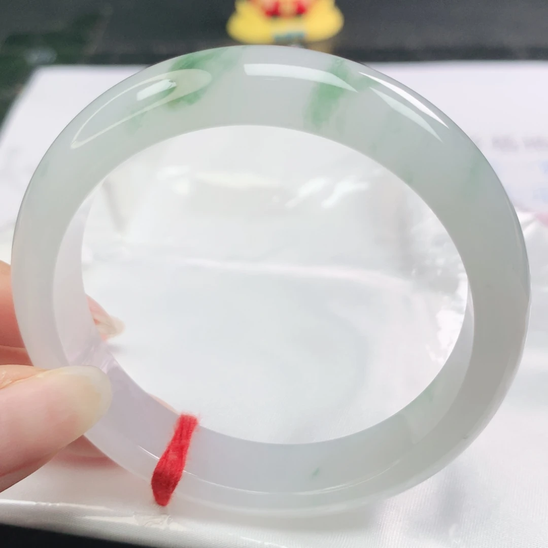 翡翠未镶嵌手镯翡翠56.1冰种白富美飘绿花正圈