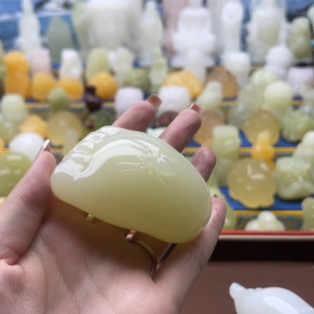 尚***@新疆昆仑山脉山料