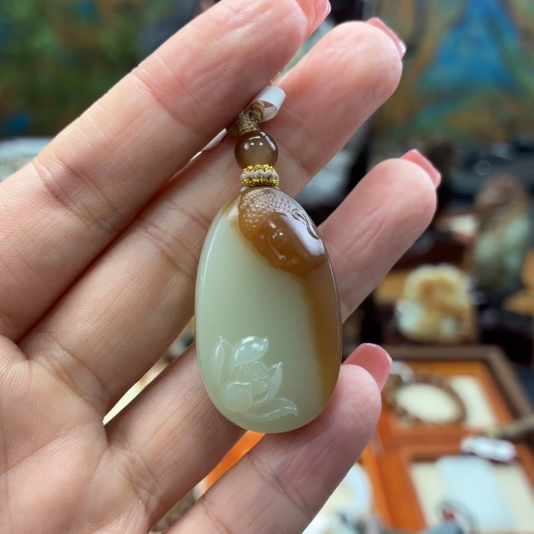 和田玉未镶嵌吊坠(不含链)