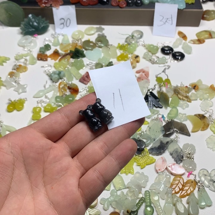 蛇纹石玉耳钉足银镀金镶嵌睦**宝