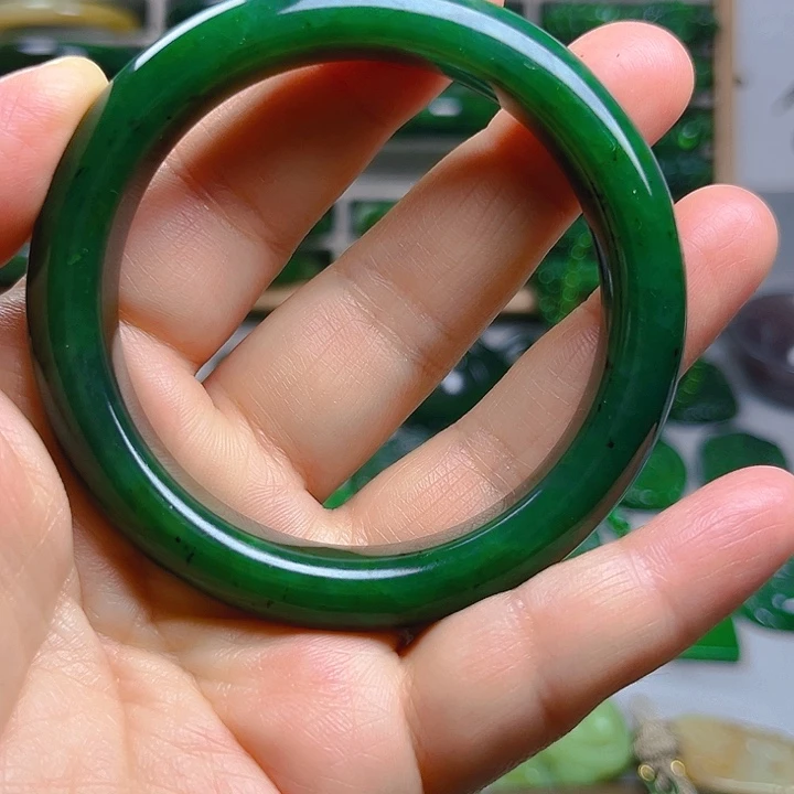 颈饰未镶嵌和田玉（糖玉）清**景