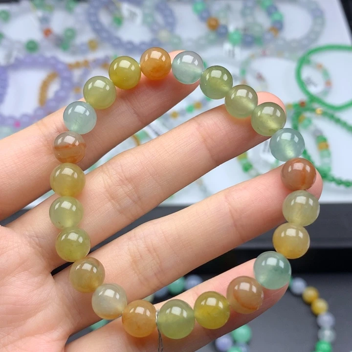 翡翠手镯未镶嵌翡翠