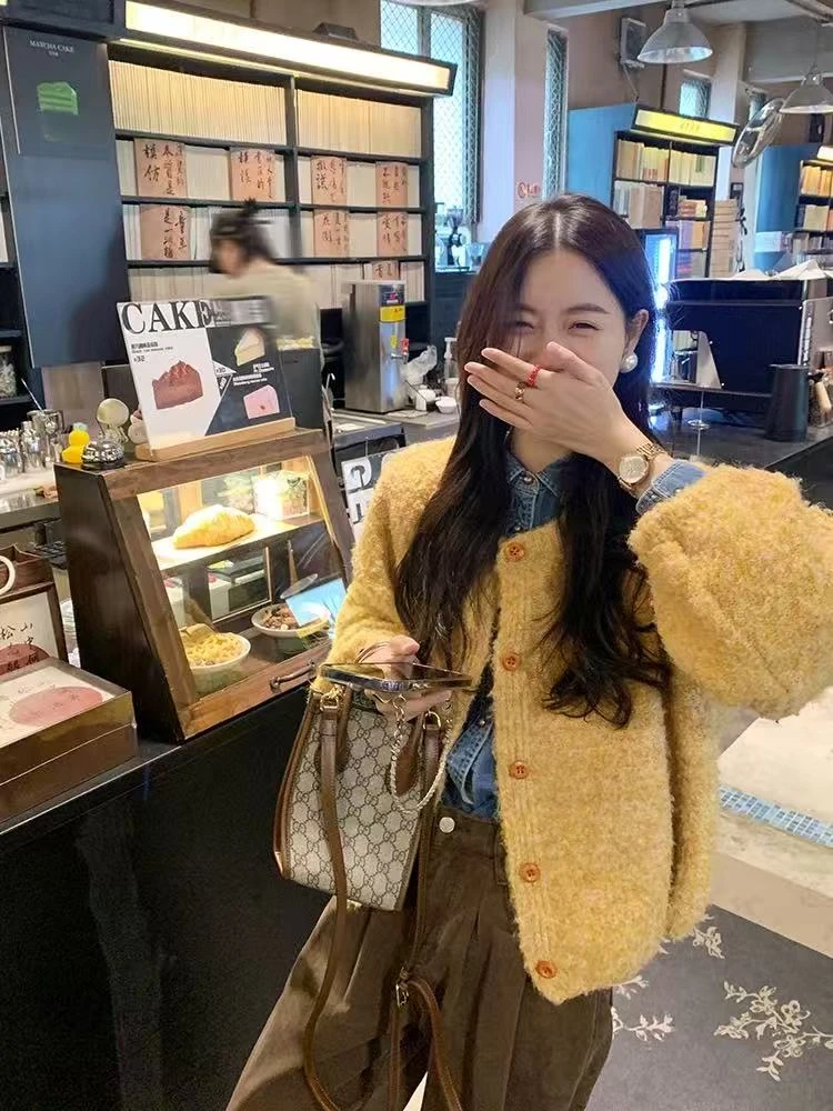 法式复古圆领单排扣慵懒风宽松百搭针织开衫女秋冬款软糯针织外套