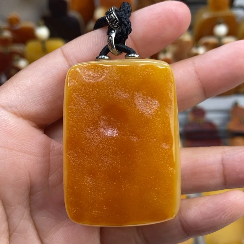 【闪购商品】琥珀颈饰未镶嵌