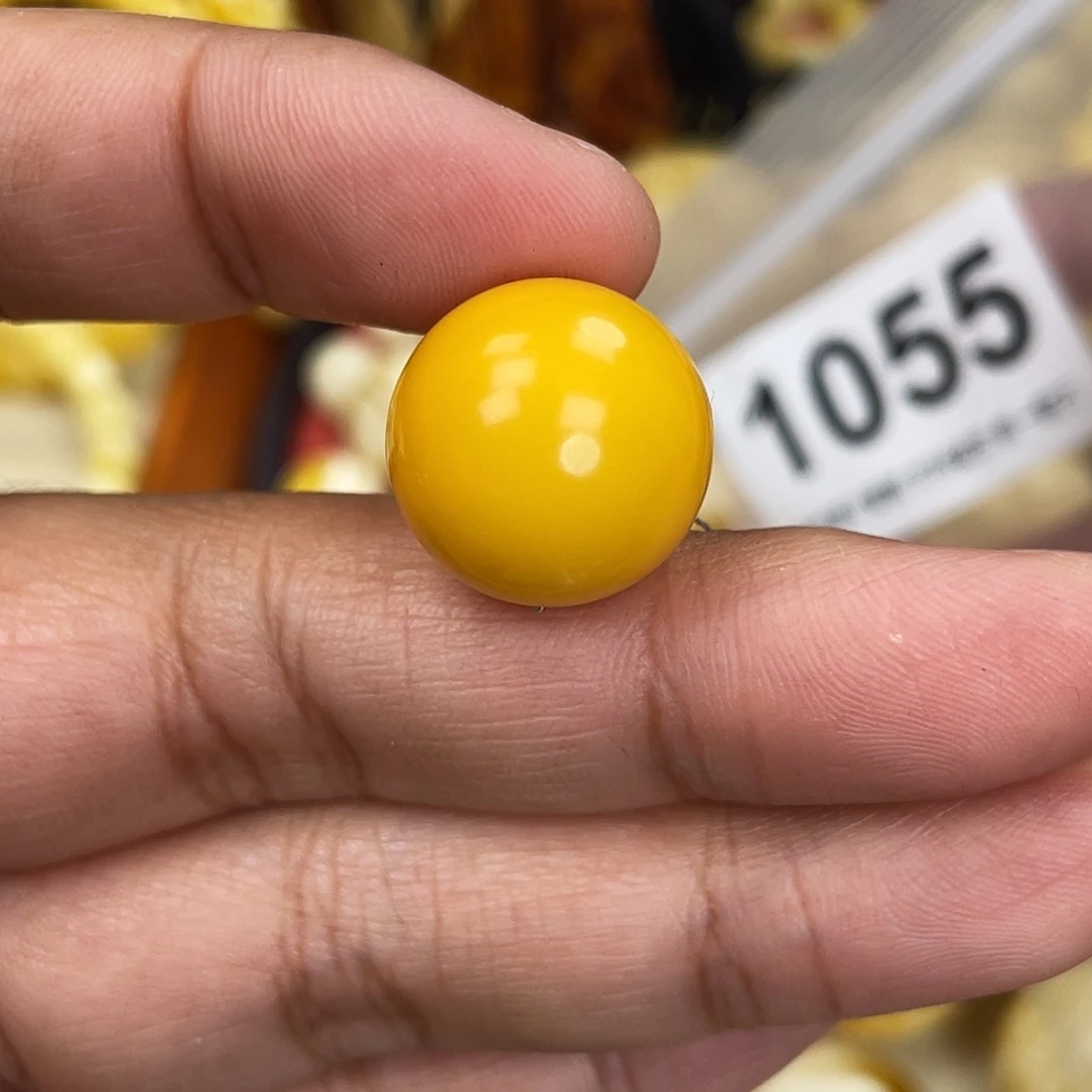 蜜蜡未镶嵌珠宝奇石17.3