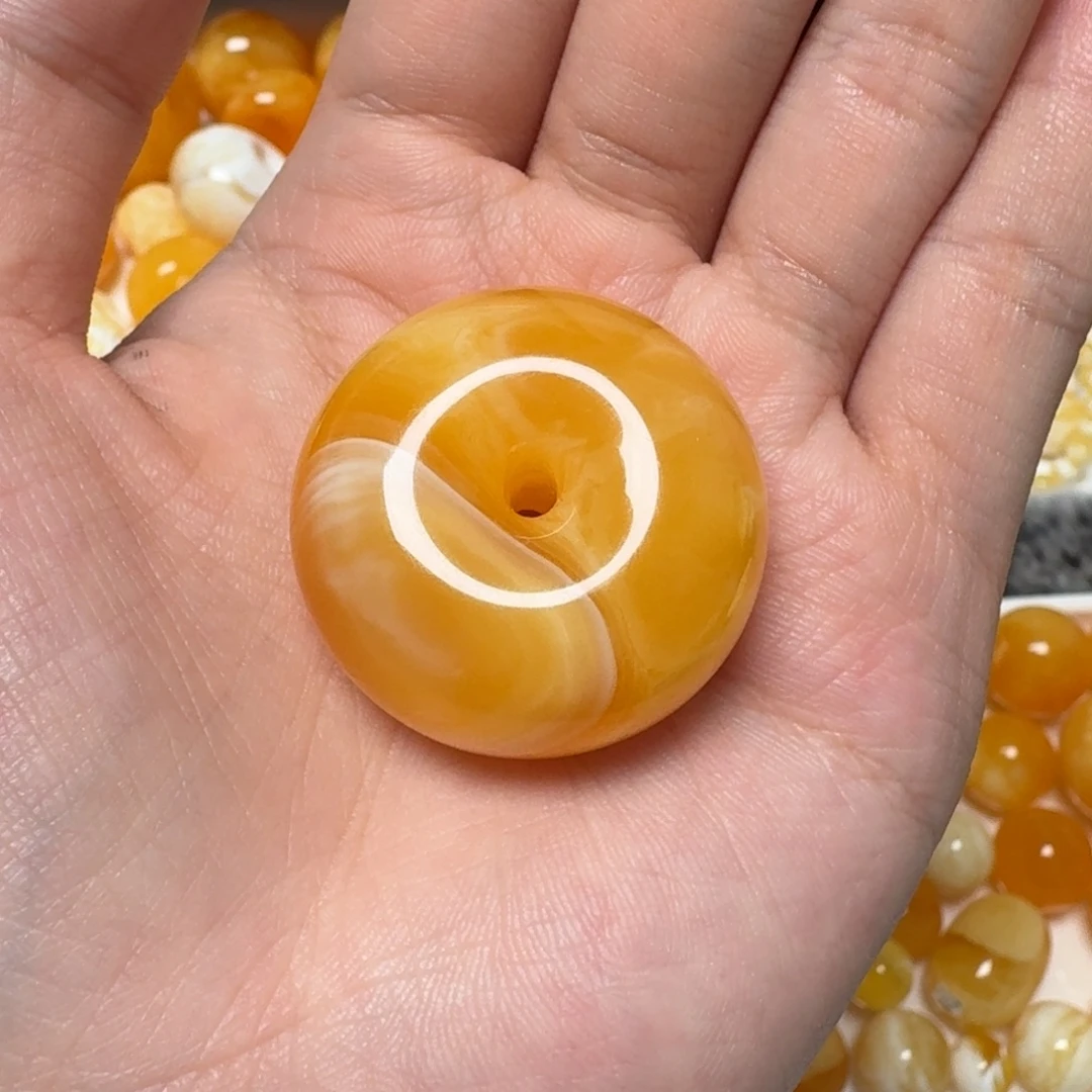 带***风琥珀未镶嵌裸石蜜蜡平安扣