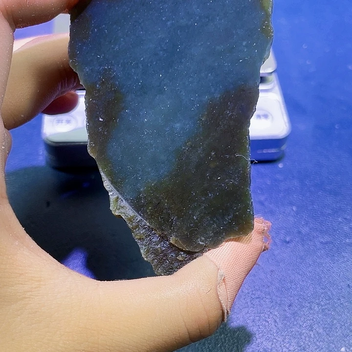 未镶嵌和田玉（糖玉）珠宝半成品