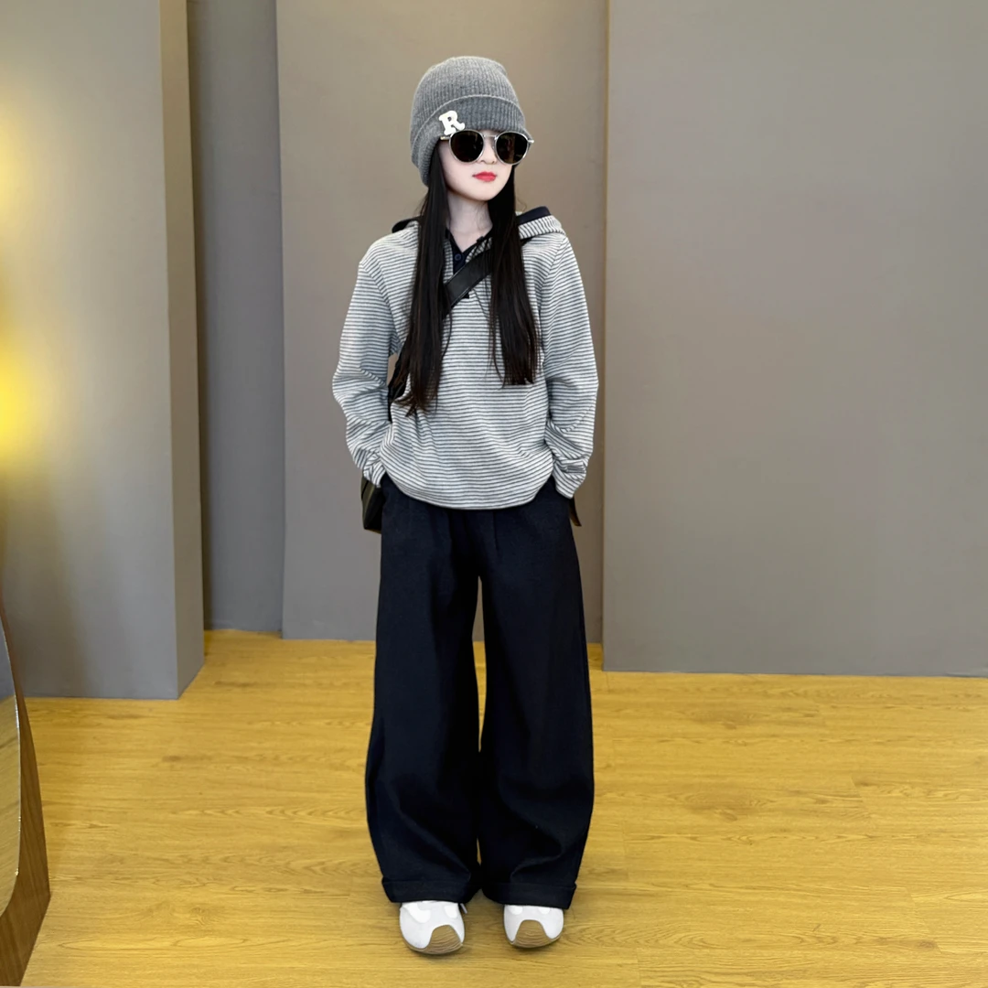 女童高级感卫衣春秋装2025新款女童洋气时髦上衣儿童早秋条纹衣服