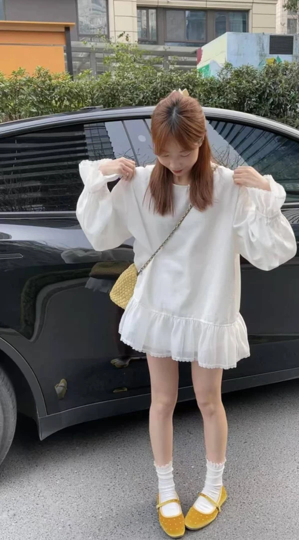 【张开心】设计感下摆荷叶边拼接长袖新款小衫宽松显瘦上衣