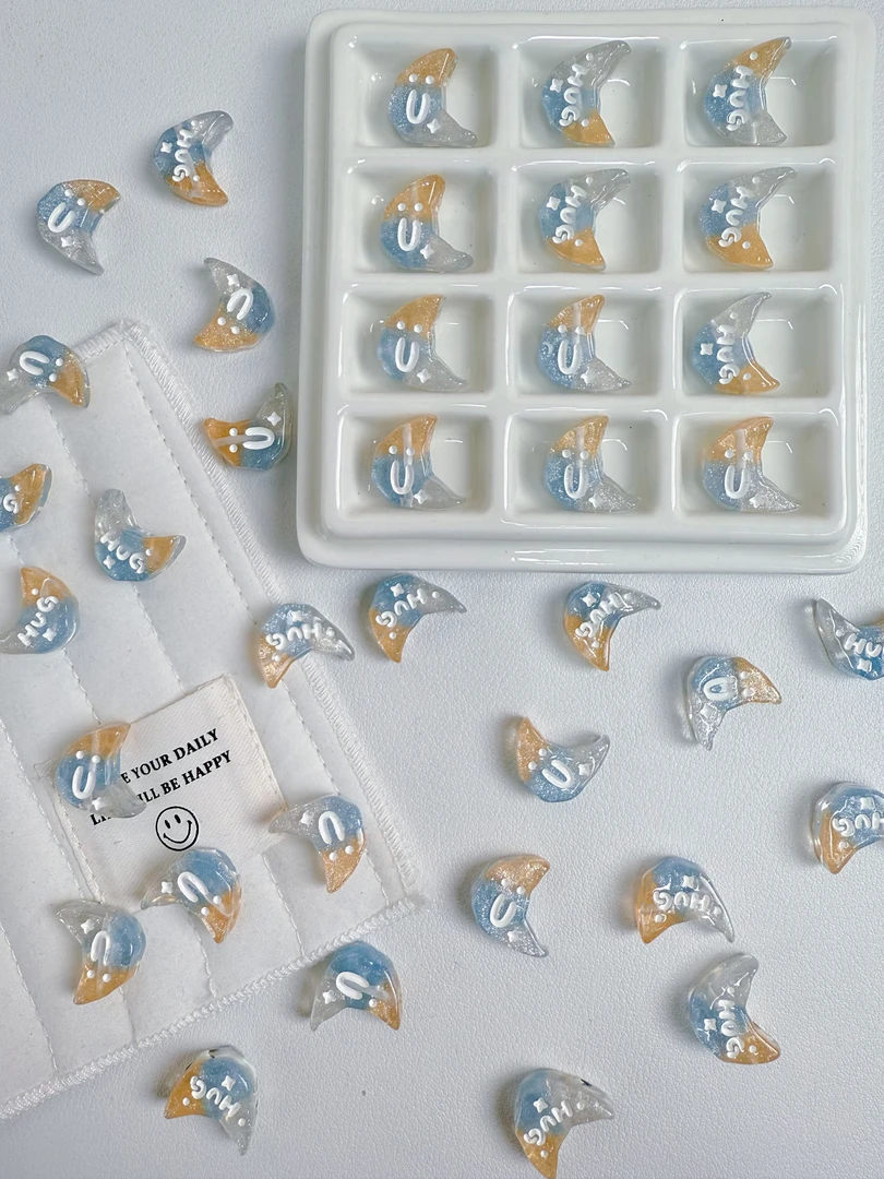 定定三色细闪手绘月亮