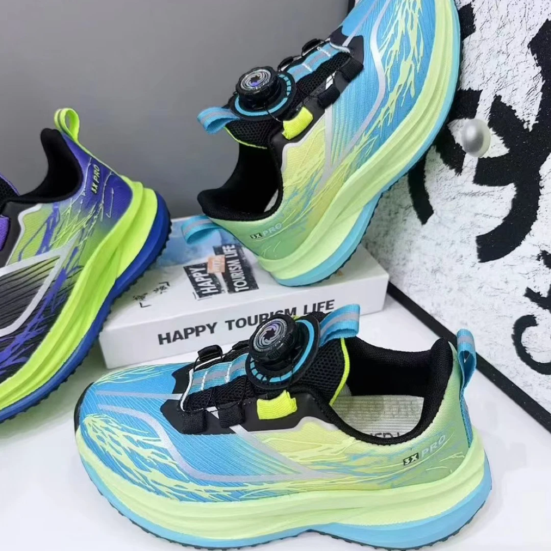 2025秋季新款男童皮面运动鞋儿童休闲超轻跑步鞋