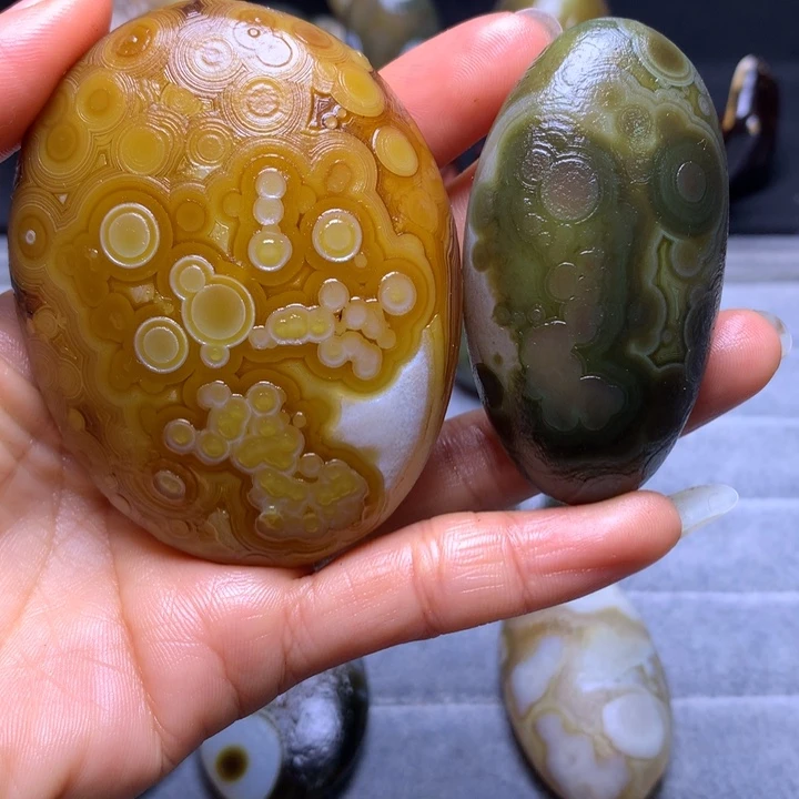 余***生玛瑙/玉髓未镶嵌裸石