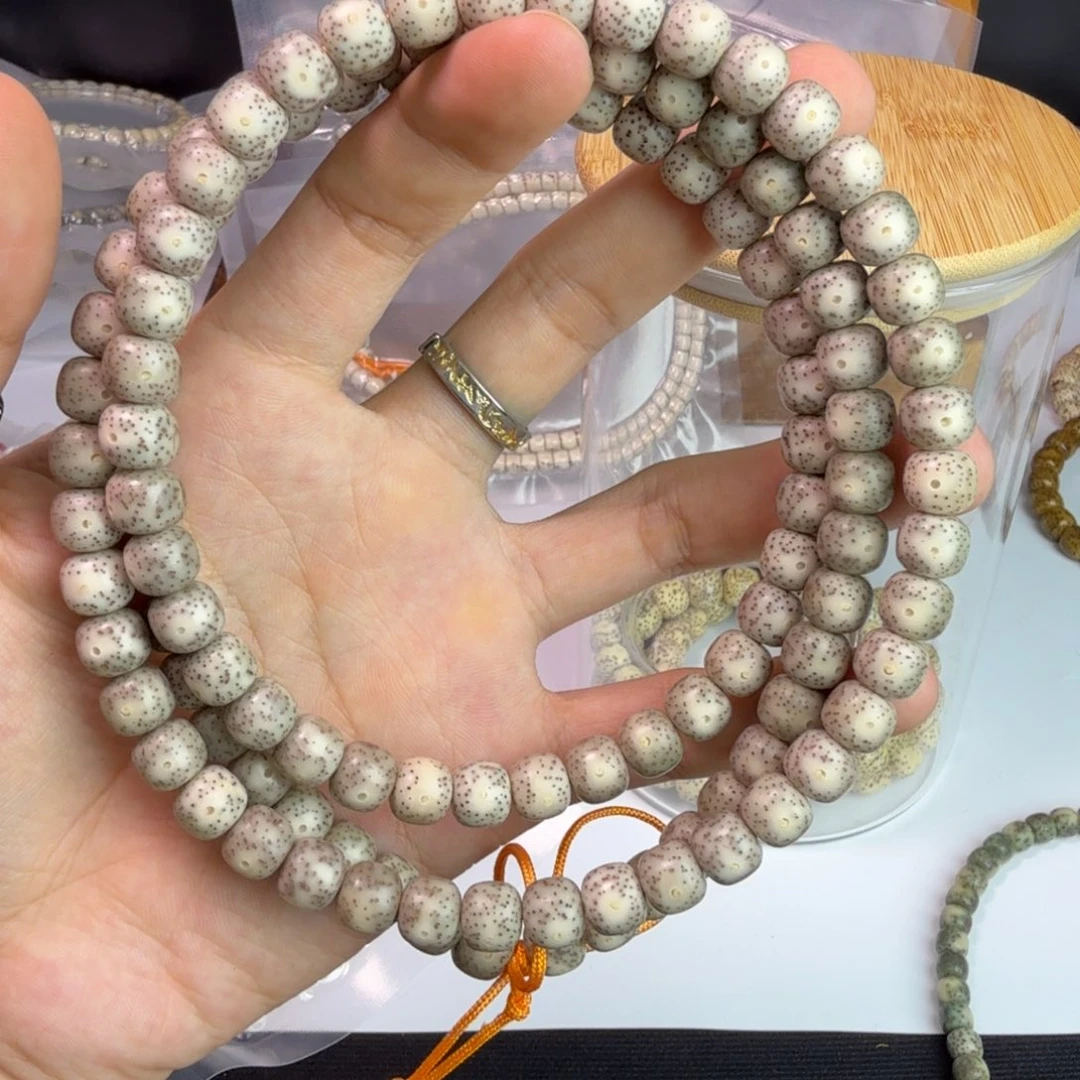 韵***句星月菩提手串星月菩提河豚