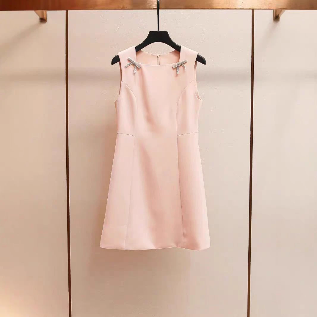 【萧萧】【粉色千金】温柔系千金收腰显瘦修身无袖连衣裙