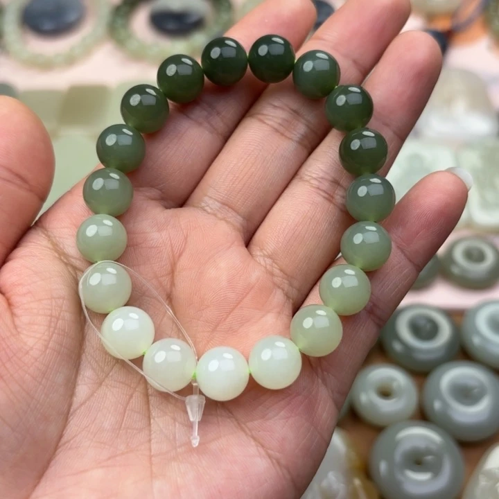 和田玉未镶嵌手链