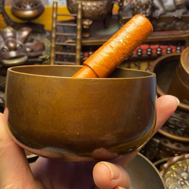 铜器摆件做工精良