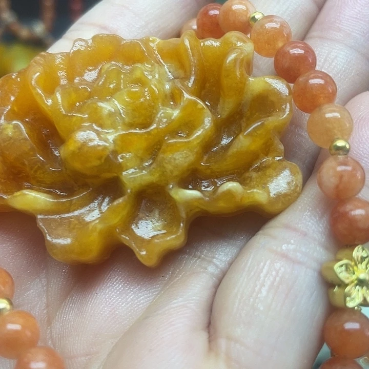 未镶嵌蛇纹石玉颈饰