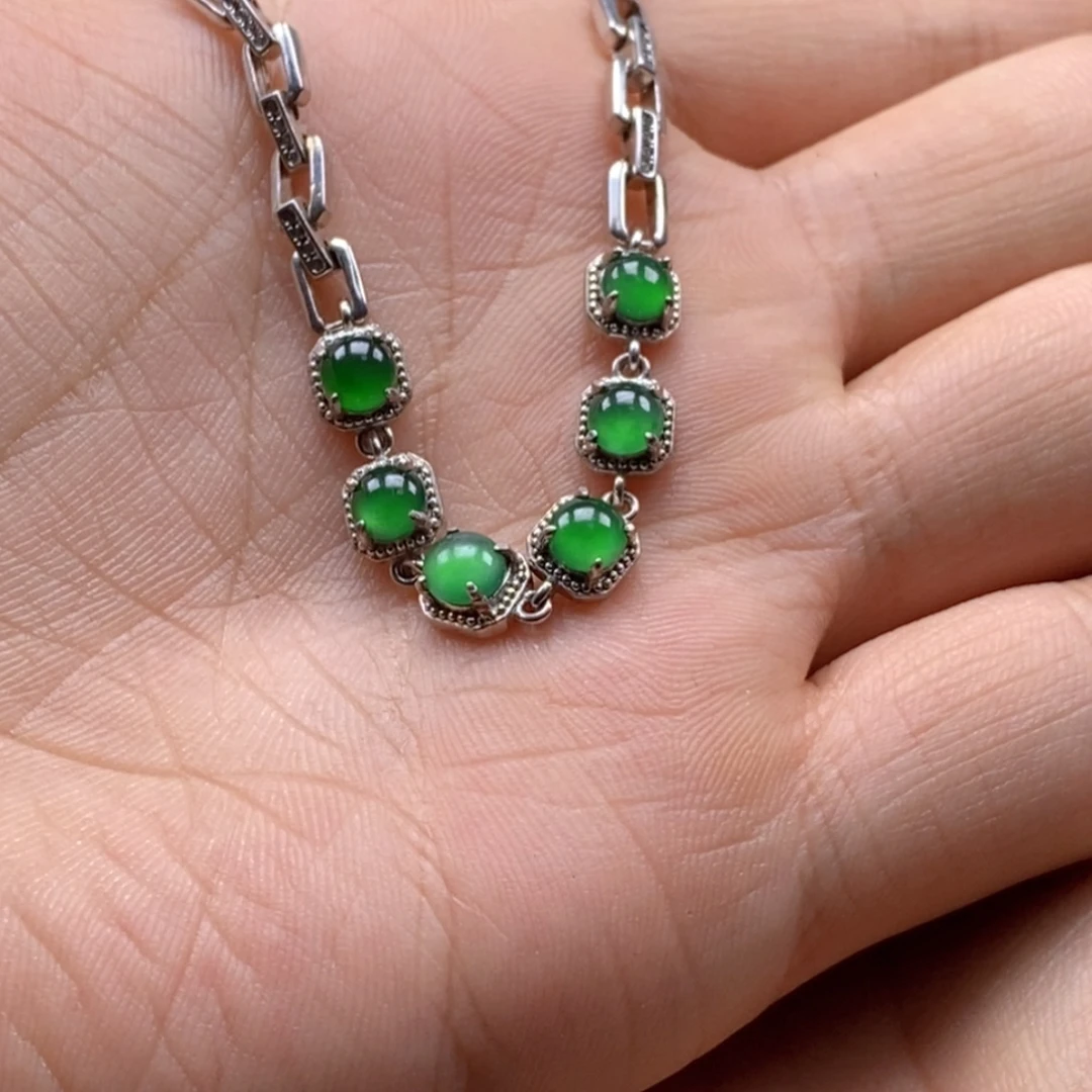 小****翡翠银S925镶嵌颈饰