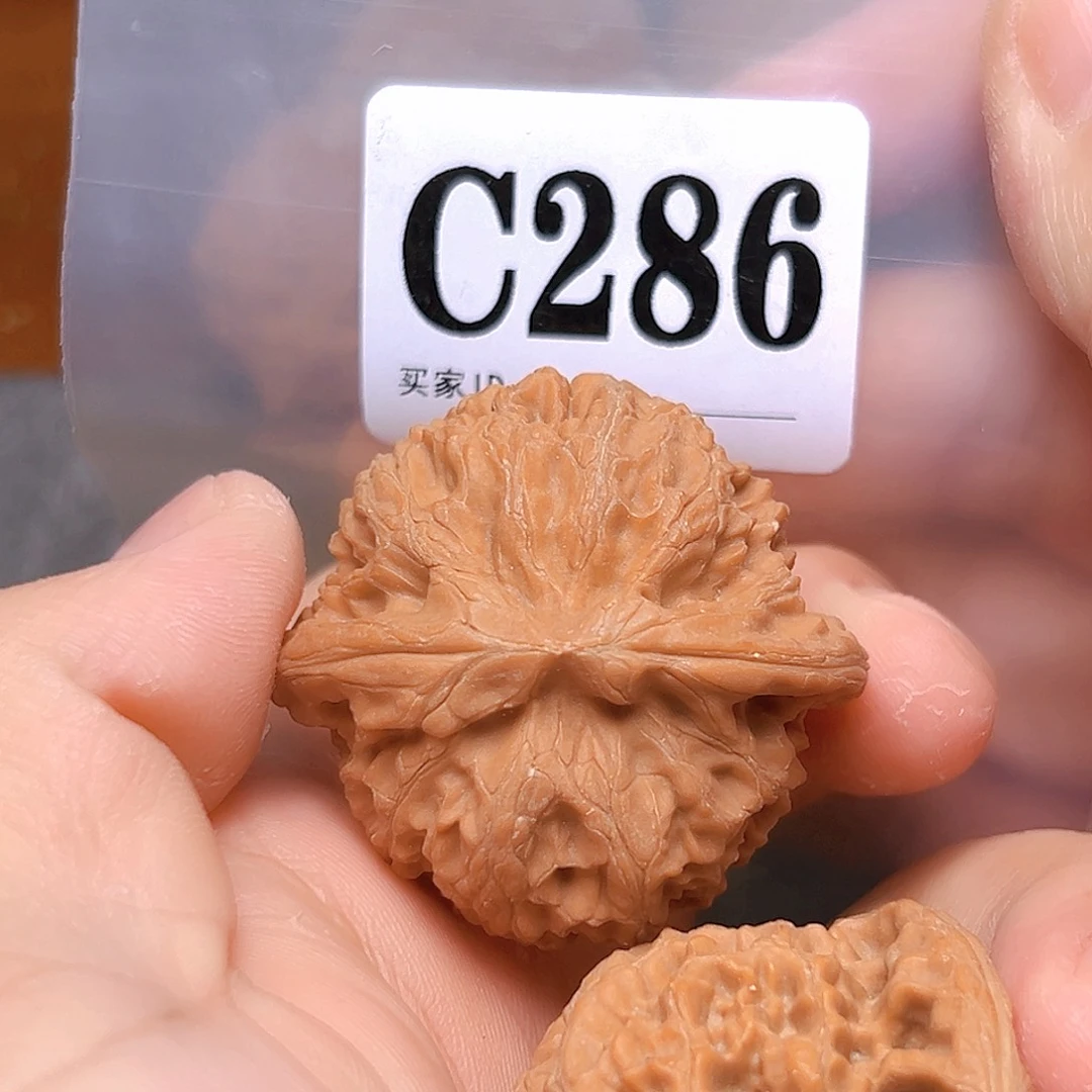 文玩核桃吊坠44宫灯