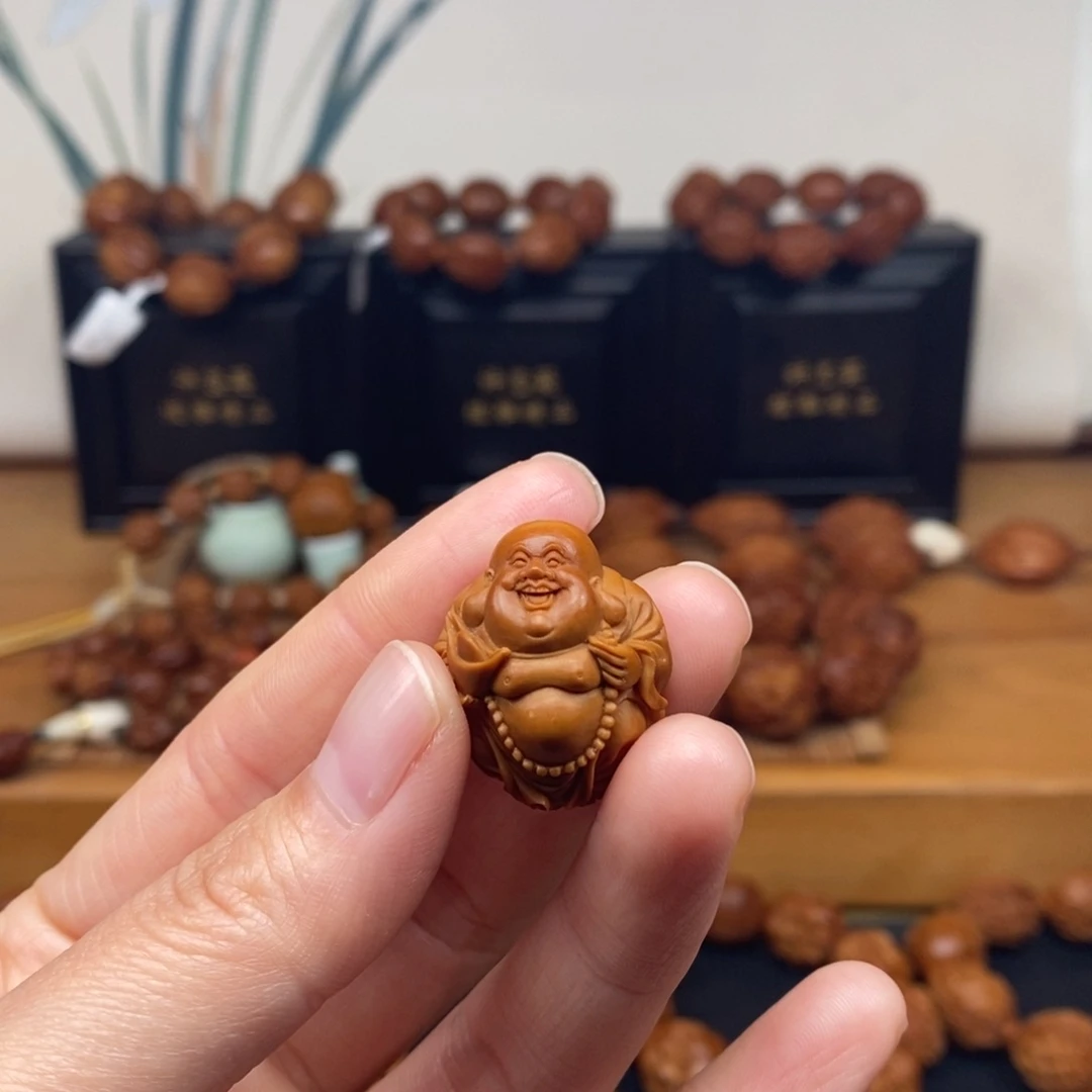 吊坠橄榄核工作室弥勒