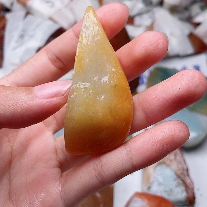 用***1颈饰未镶嵌翡翠翡翠