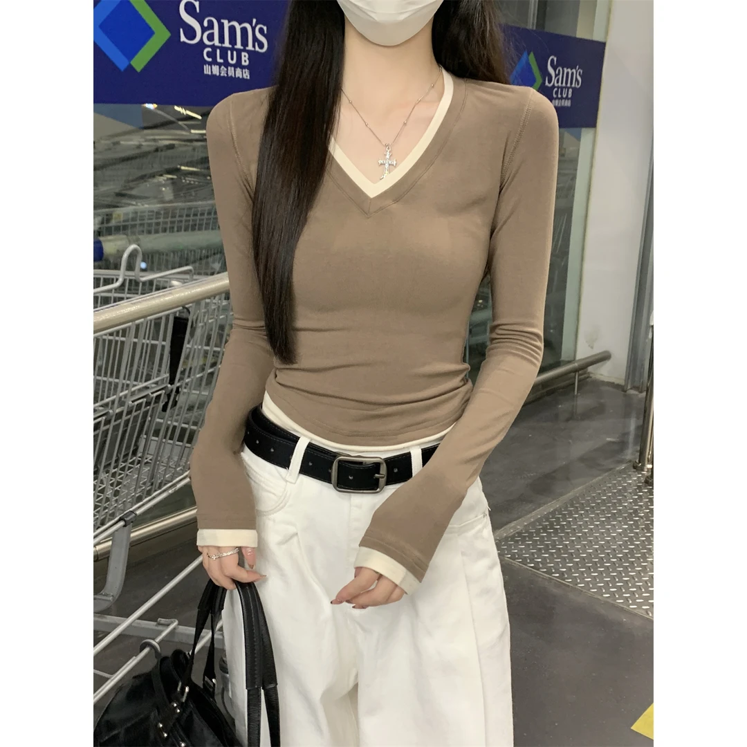 法式v领撞色假两件内搭上衣女2025春季修身正肩显瘦长袖T恤打底衫