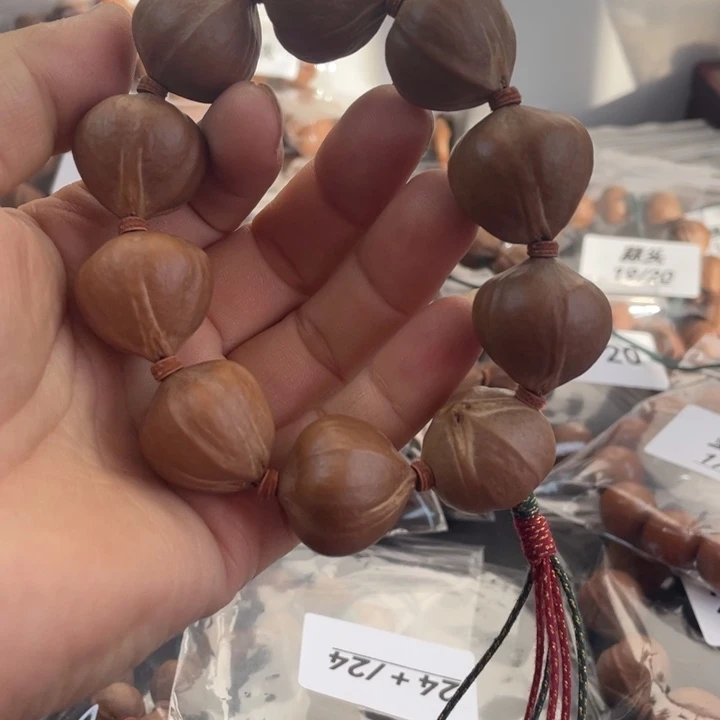 孔***圈橄榄核吊坠橄榄核