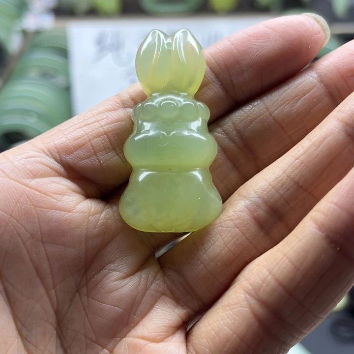 蛇纹石玉未镶嵌手镯4