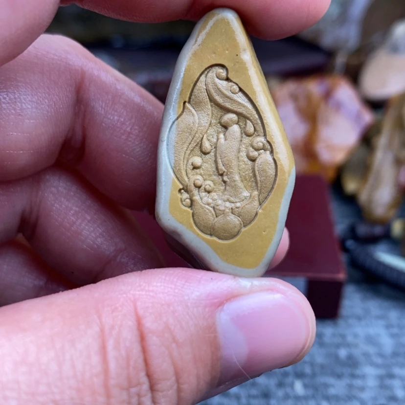 【闪购商品】原石雕刻手把件