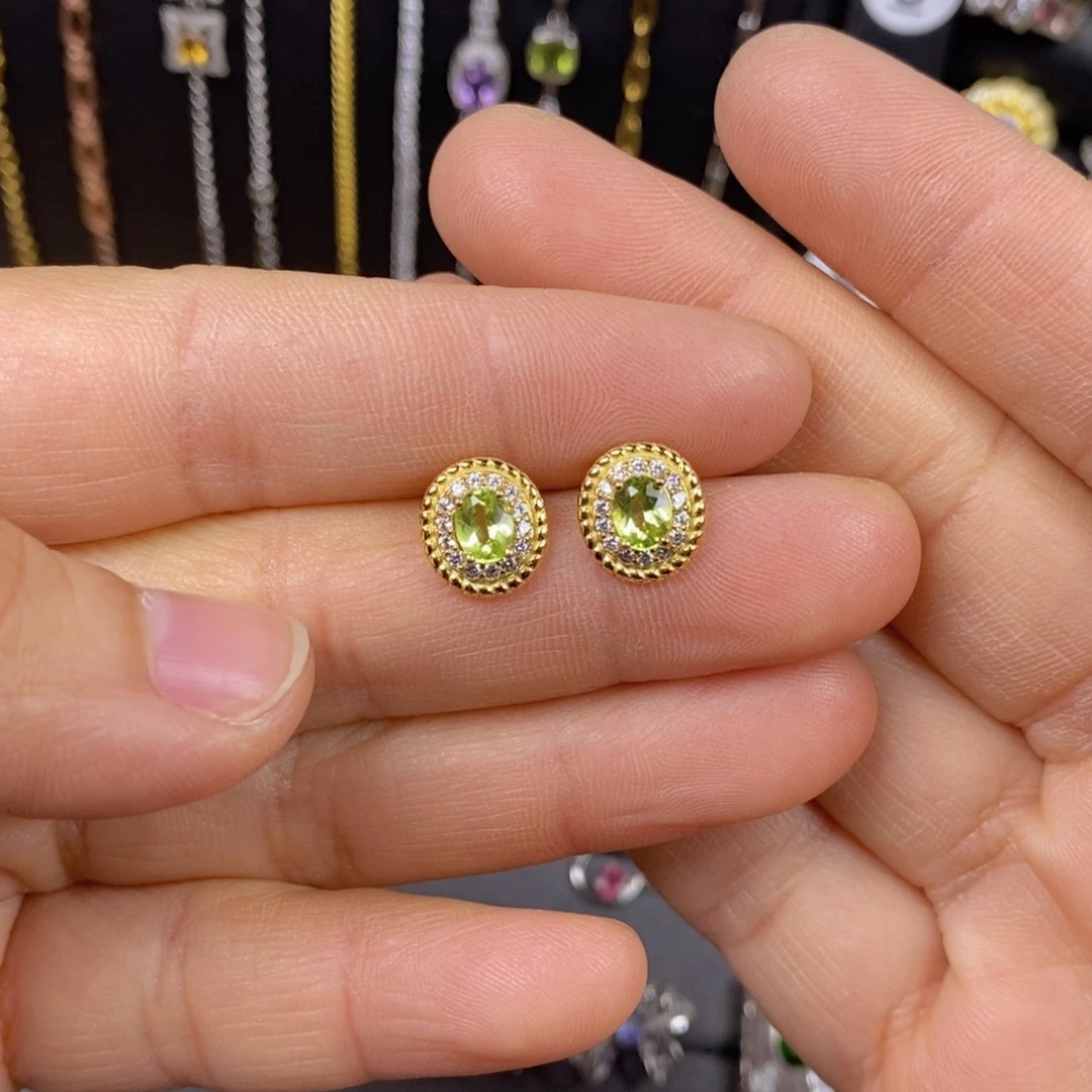 橄榄石耳饰银S925镶嵌