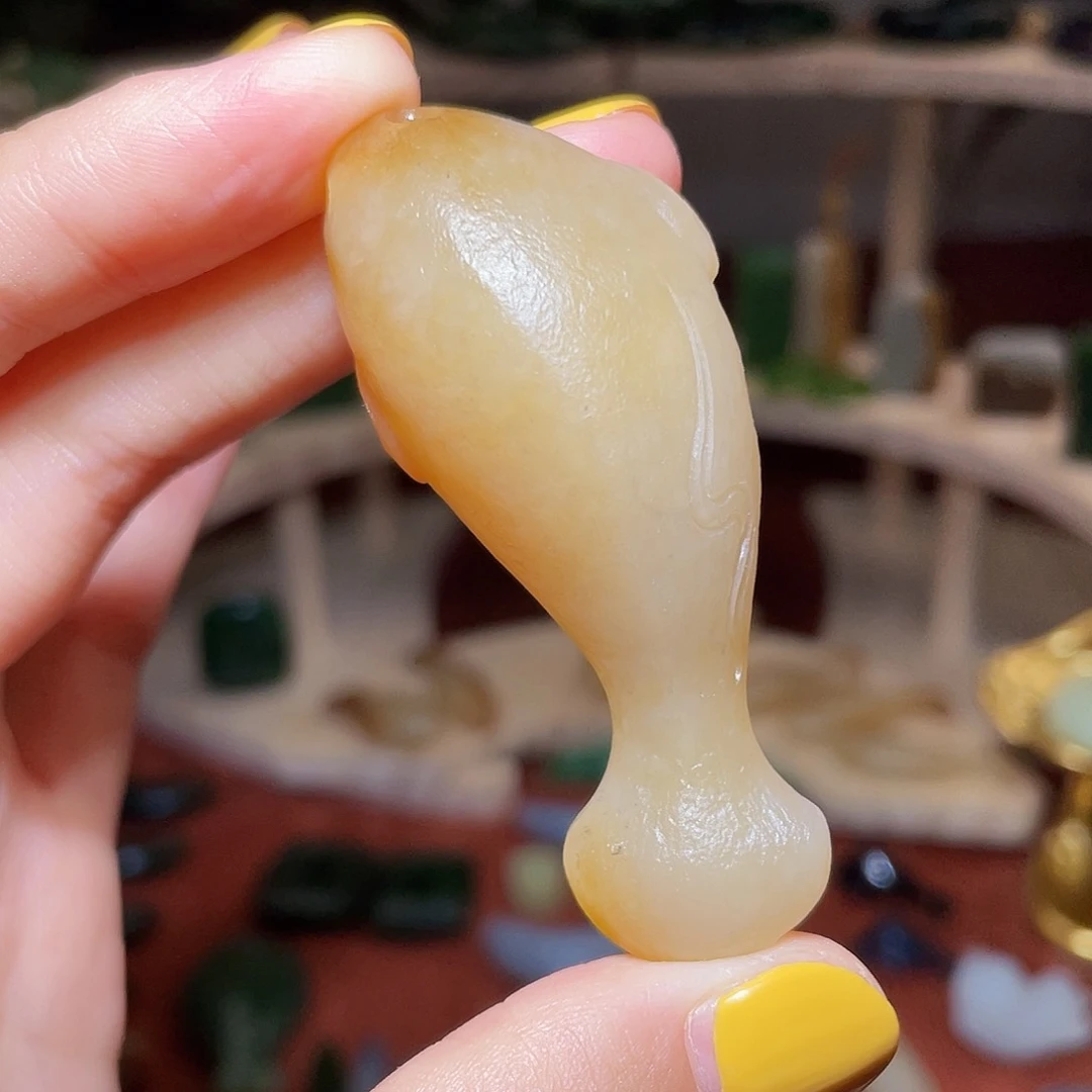 和田玉未镶嵌颈饰昕*